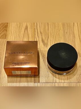 Anastasia Beverly Hills Loose Setting Powder - Golden Orange. 0.9oz/25 g